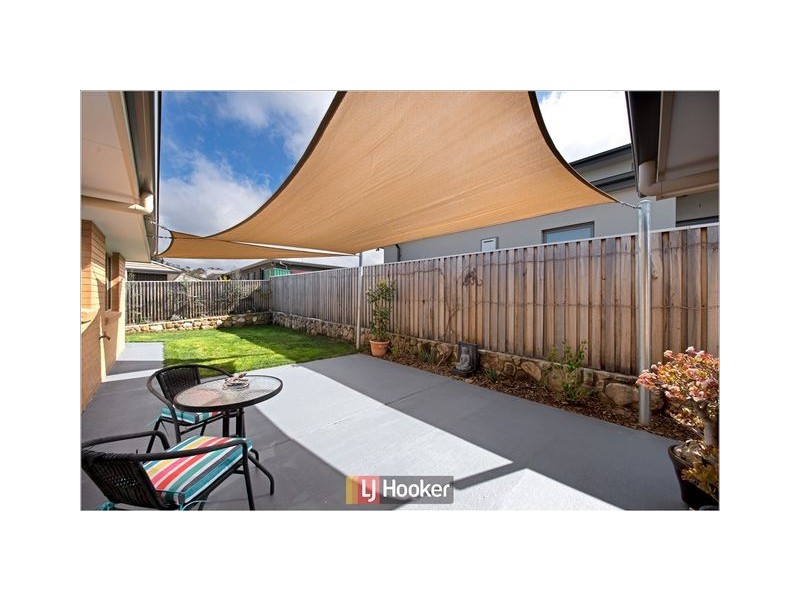 35 Victoria Owen Circuit, Casey ACT 2913