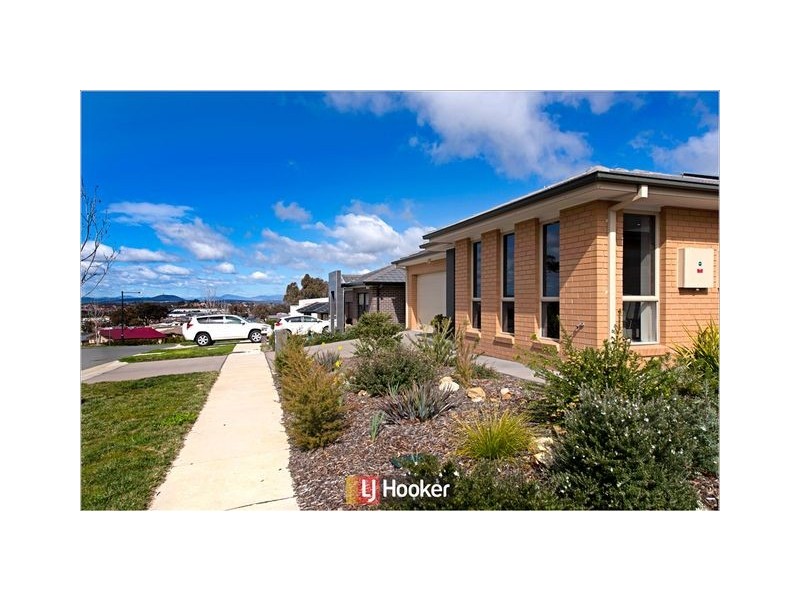 35 Victoria Owen Circuit, Casey ACT 2913
