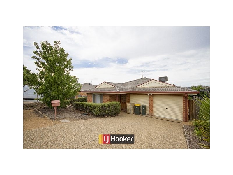 5 Elm Grove, Gungahlin ACT 2912