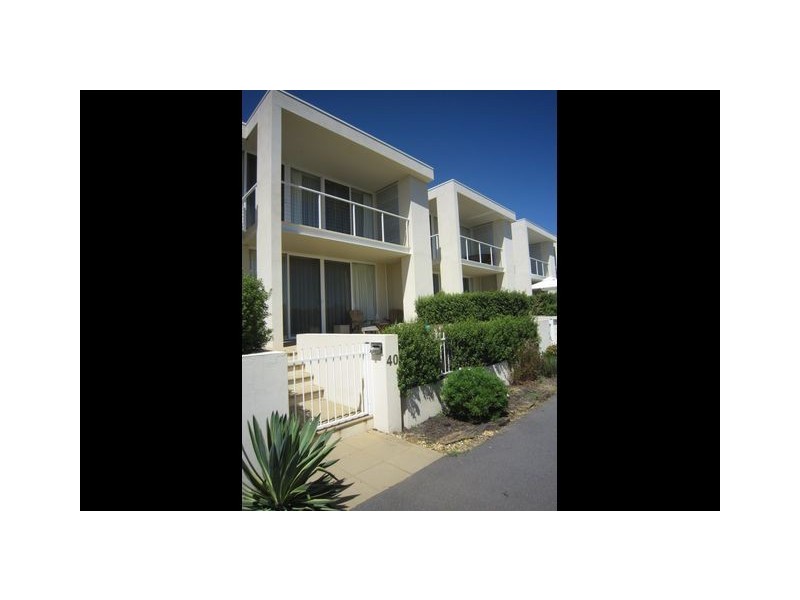 40 Phylis Ashton Street, Gungahlin ACT 2912