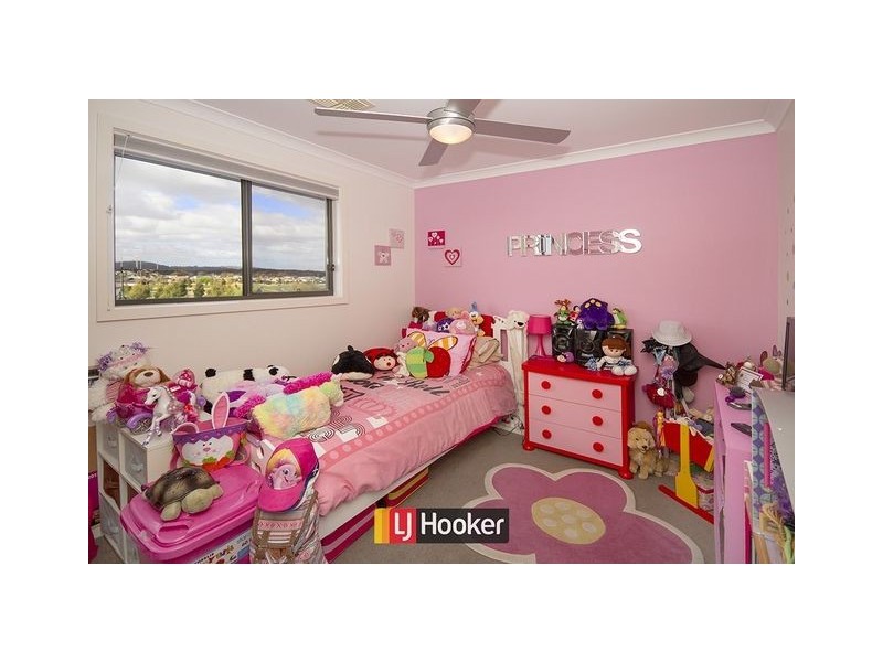 30 Louisa Briggs Circuit, Bonner ACT 2914