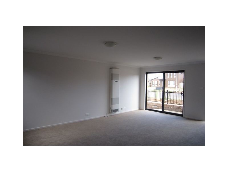 52 Oodgeroo St, Franklin ACT 2913