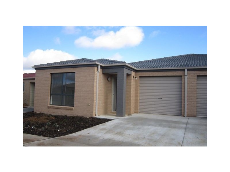 52 Oodgeroo St, Franklin ACT 2913