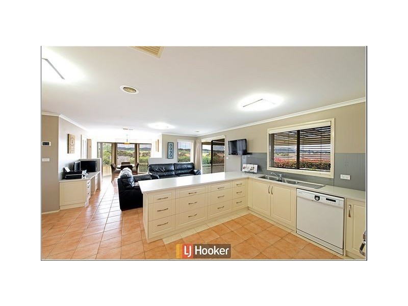 40 Tipiloura Street, Ngunnawal ACT 2913