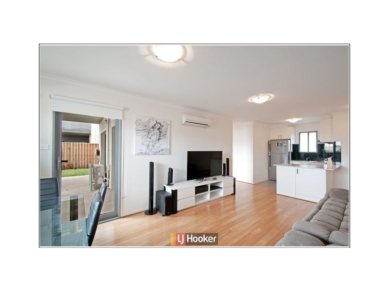 1/75 Elizabeth Jolley Street, Franklin ACT 2913