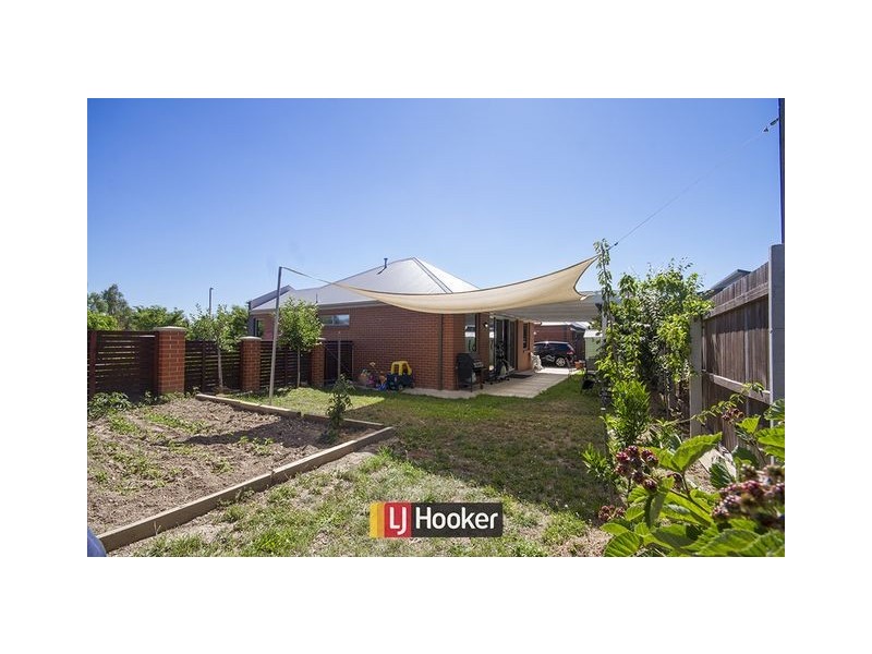 51 Helen Leonard Crescent, Forde ACT 2914