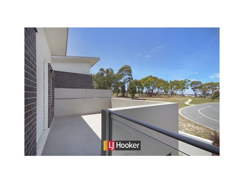 2/50 Victoria Owen Street, Casey ACT 2913