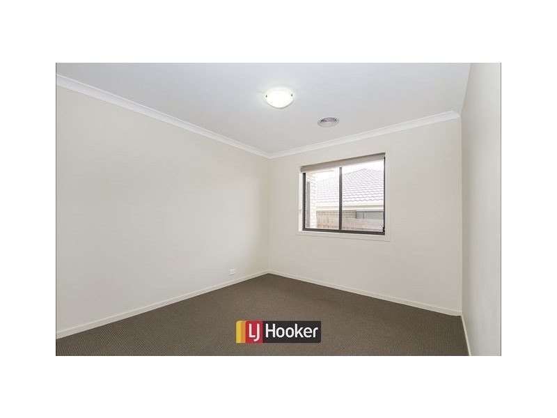 32 Murrijenelle Circuit, Bonner ACT 2914