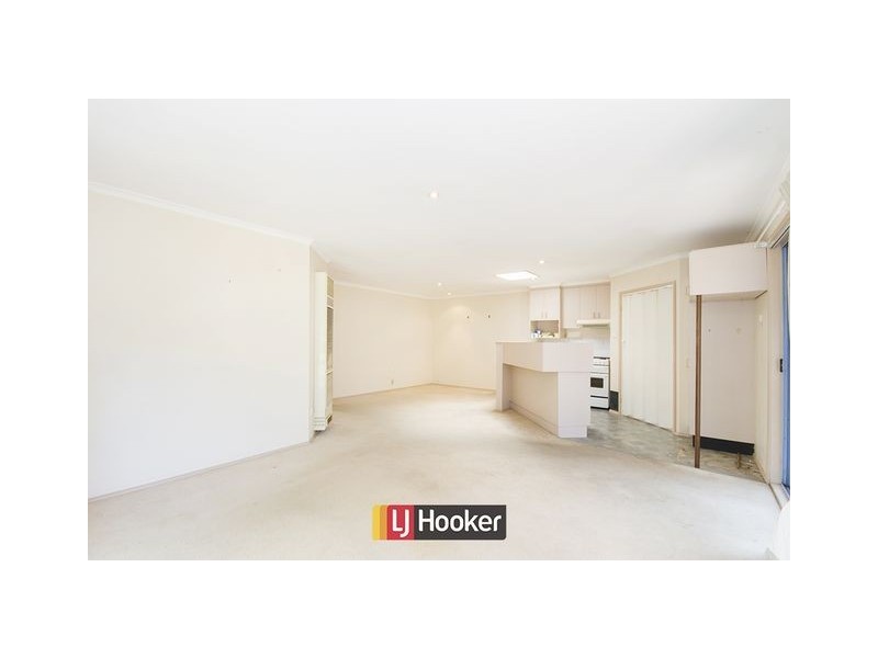 17 Elyard Place, Dunlop ACT 2615