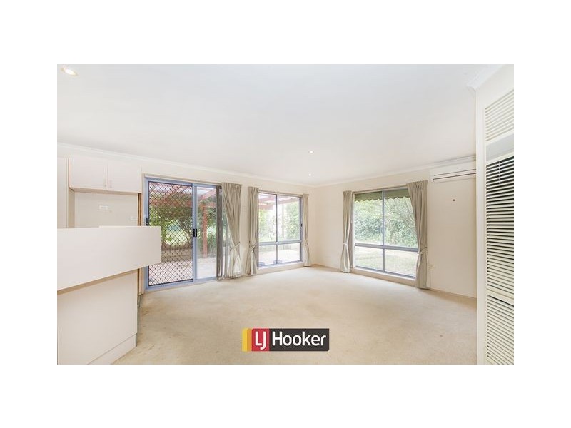 17 Elyard Place, Dunlop ACT 2615