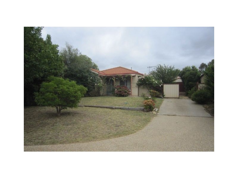 17 Elyard Place, Dunlop ACT 2615