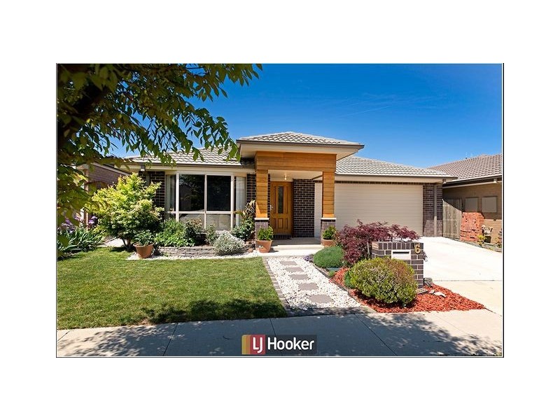6 Hesba Brinsmead Street, Franklin ACT 2913