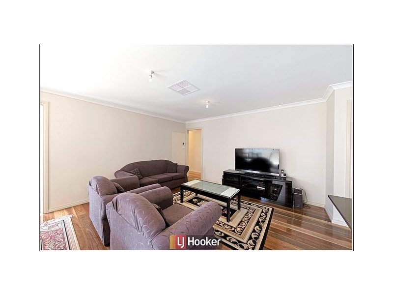 6 Hesba Brinsmead Street, Franklin ACT 2913