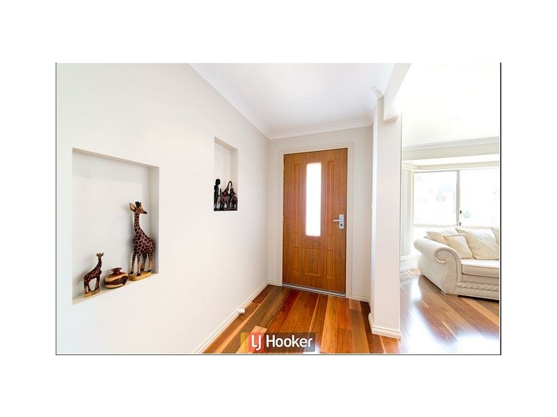 6 Hesba Brinsmead Street, Franklin ACT 2913