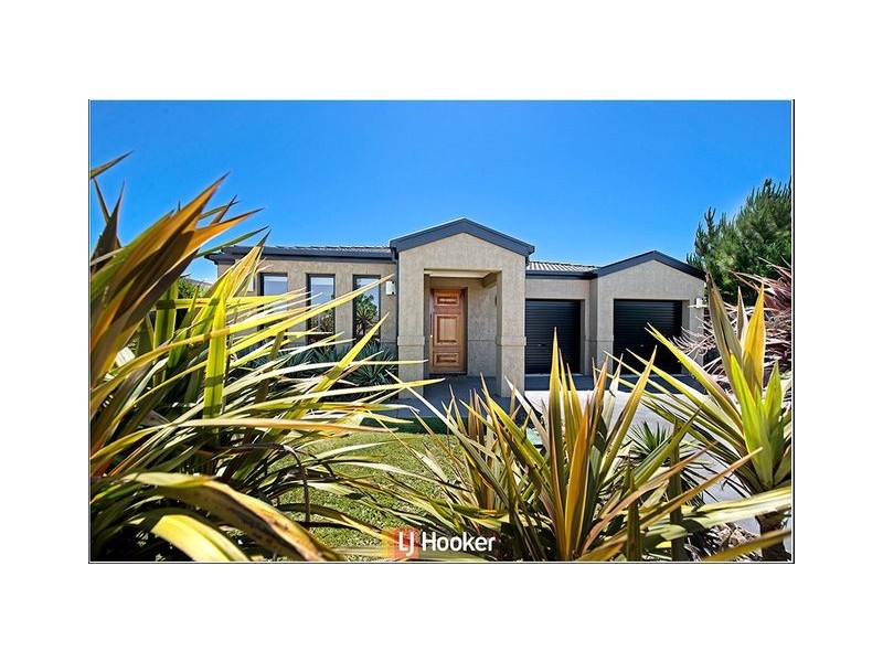 16 Clendinnen Street, Dunlop ACT 2615