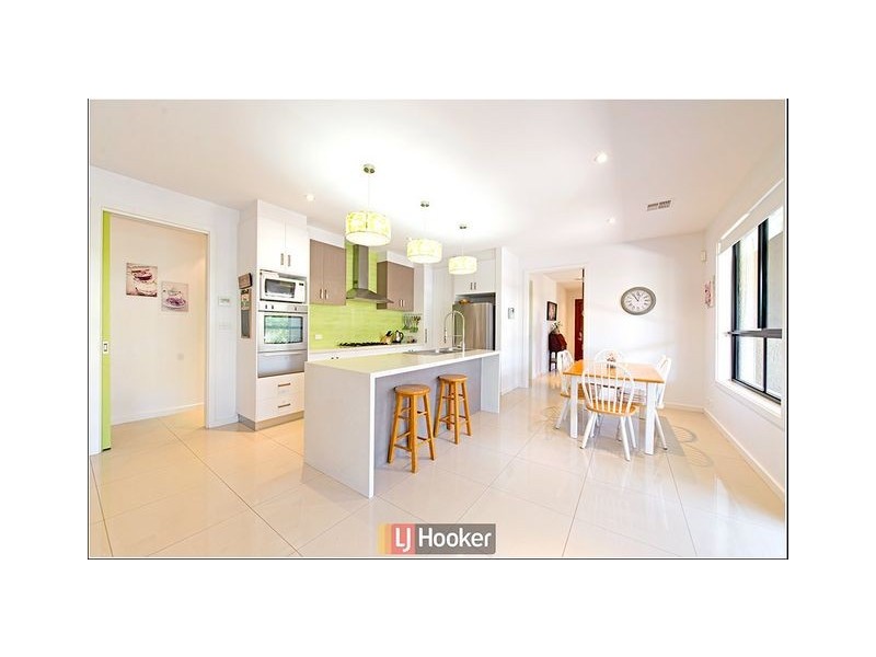 16 Clendinnen Street, Dunlop ACT 2615