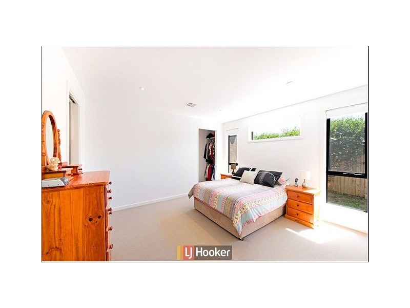 16 Clendinnen Street, Dunlop ACT 2615