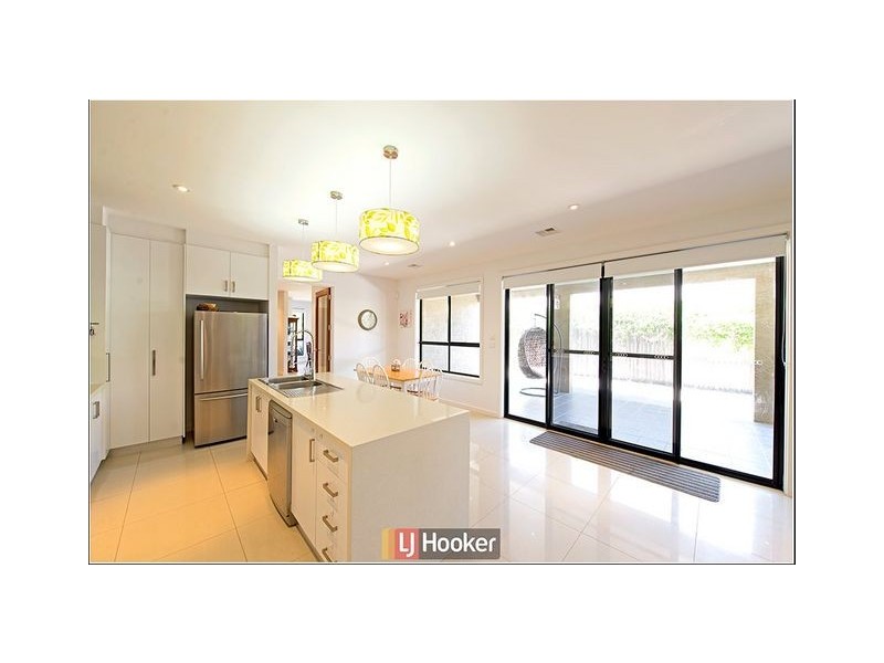 16 Clendinnen Street, Dunlop ACT 2615