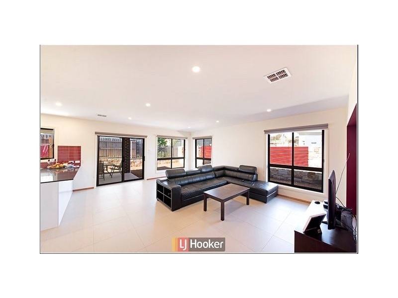 67 Stowport Avenue, Crace ACT 2911