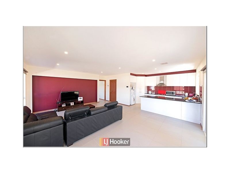 67 Stowport Avenue, Crace ACT 2911