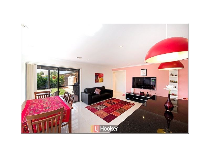 103 Gwen Meredith Loop, Franklin ACT 2913