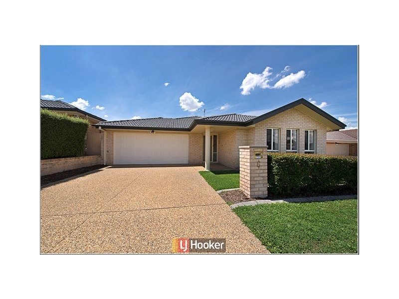 6 Sarre Street, Gungahlin ACT 2912