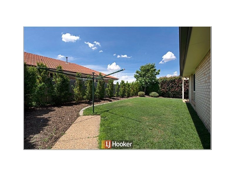 6 Sarre Street, Gungahlin ACT 2912