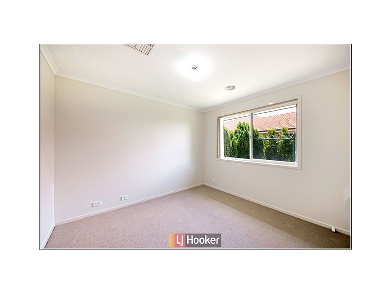 6 Sarre Street, Gungahlin ACT 2912