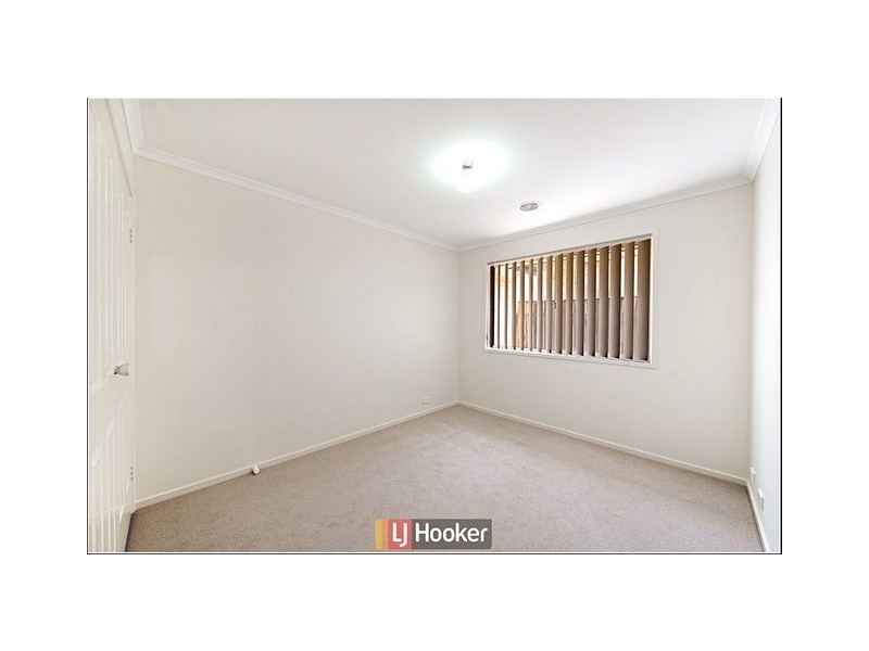 6 Sarre Street, Gungahlin ACT 2912