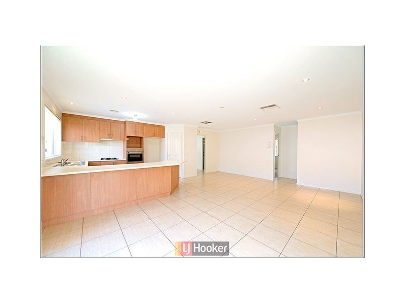 6 Sarre Street, Gungahlin ACT 2912