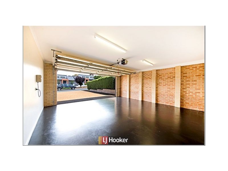 6 Sarre Street, Gungahlin ACT 2912