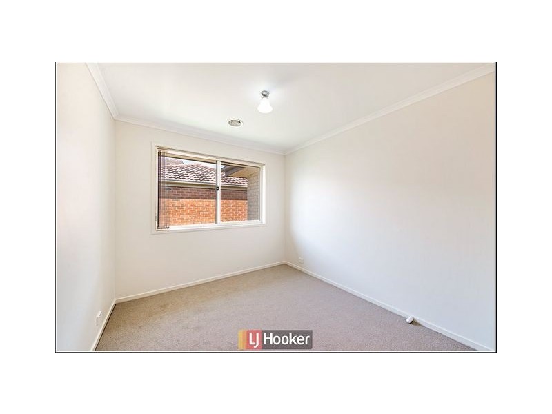 6 Sarre Street, Gungahlin ACT 2912