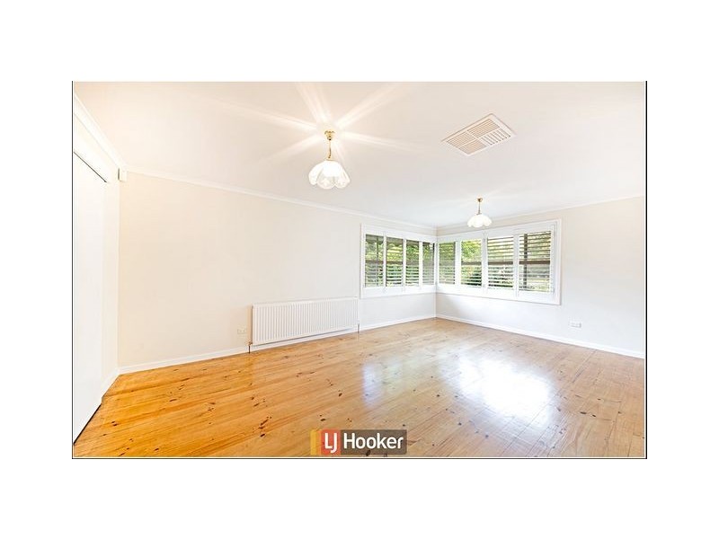 2 Clement Place, Macgregor ACT 2615