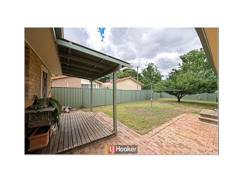 2 Clement Place, Macgregor ACT 2615