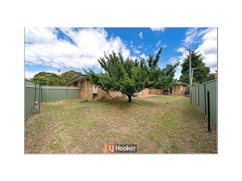 2 Clement Place, Macgregor ACT 2615