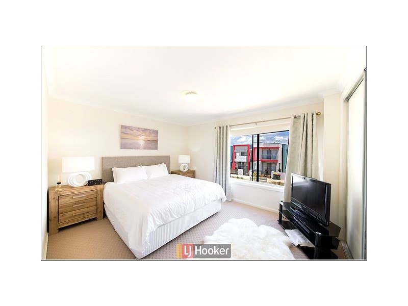 11 Quain Street, Crace ACT 2911