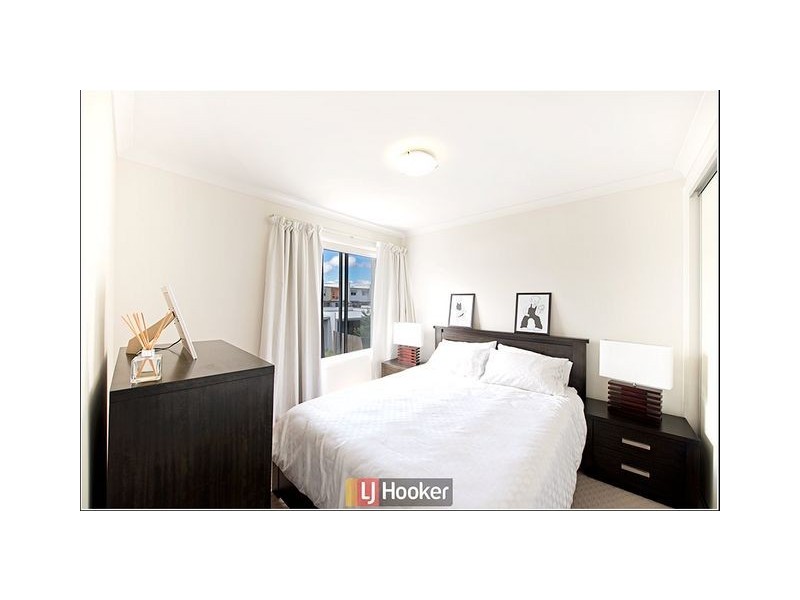 11 Quain Street, Crace ACT 2911