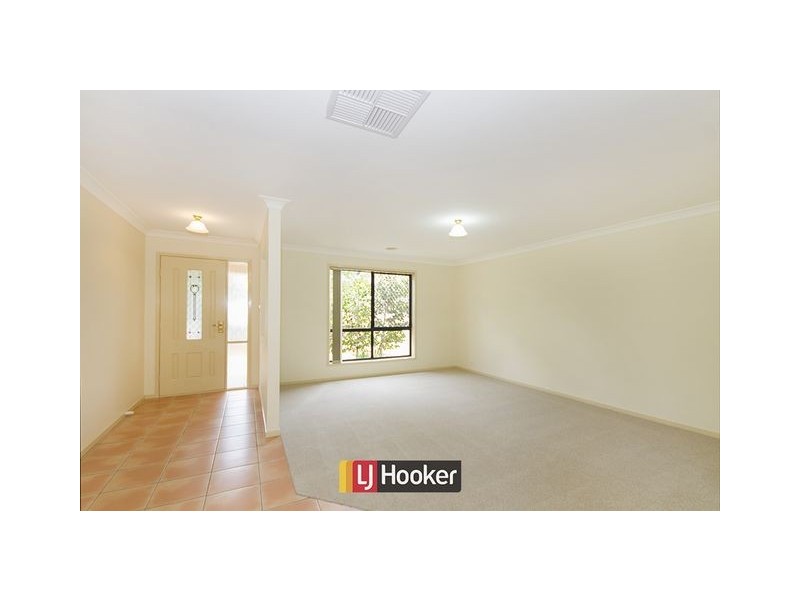 21 Robinia Place, Jerrabomberra NSW 2619