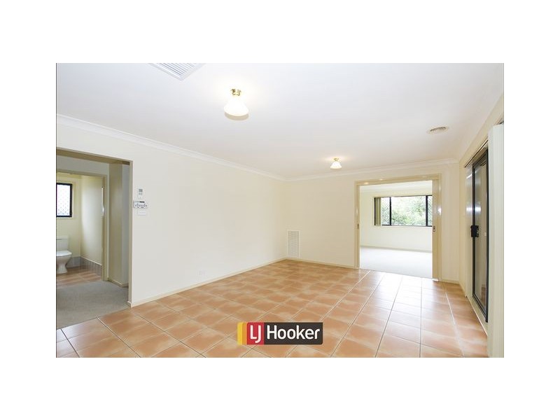 21 Robinia Place, Jerrabomberra NSW 2619