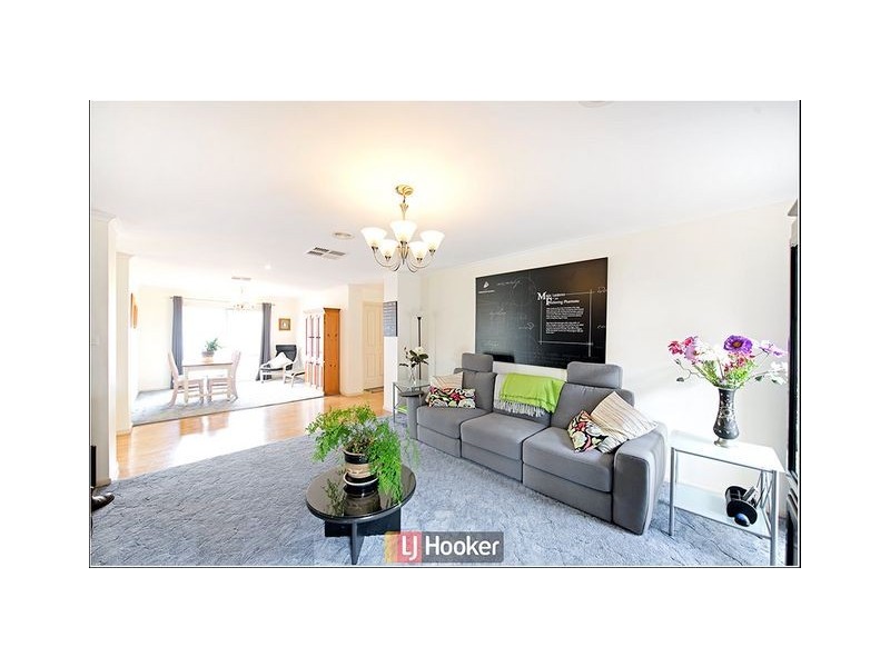 353 Gundaroo Drive, Gungahlin ACT 2912