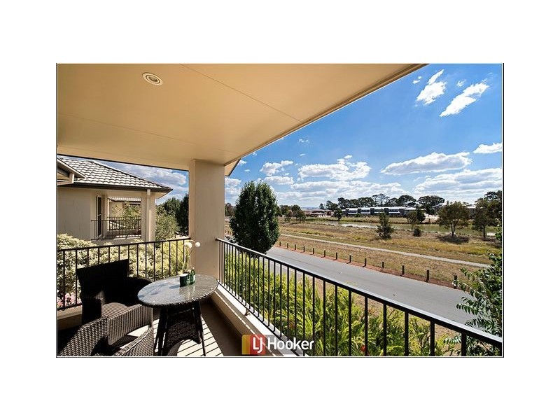 14 Megalong Crescent, Harrison ACT 2914