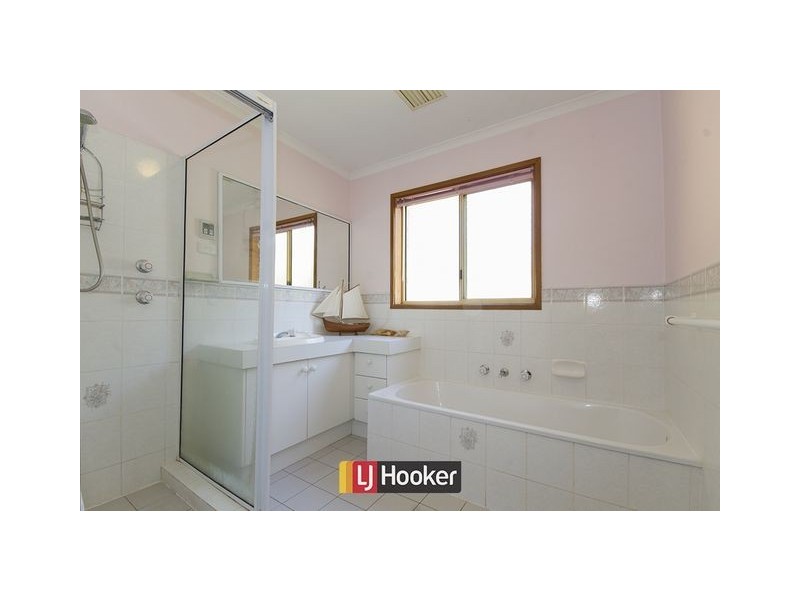 32 Sentry Crescent, Palmerston ACT 2913