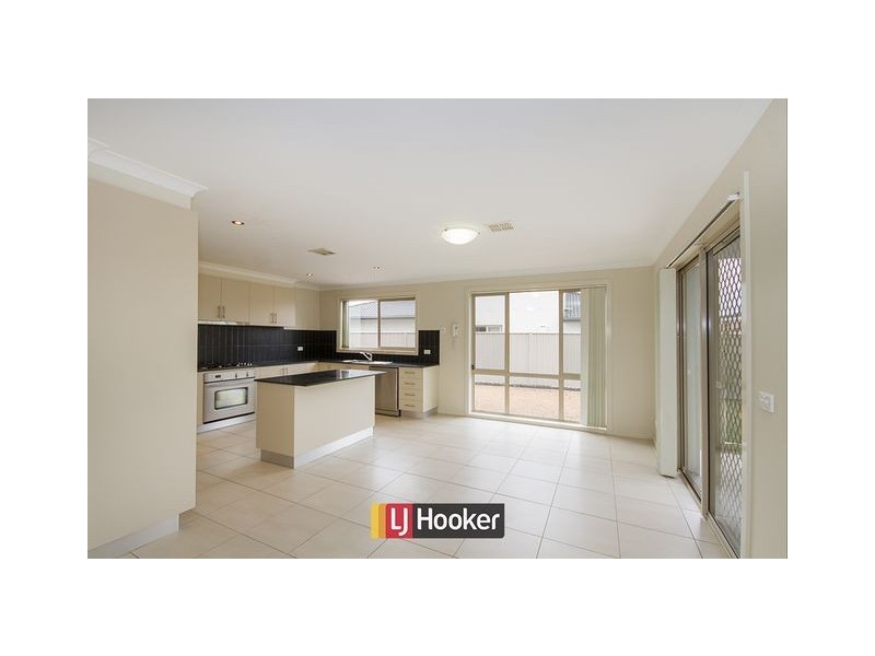 40 Jeanne Young Circuit, Mckellar ACT 2617