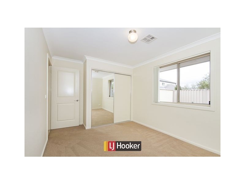 40 Jeanne Young Circuit, Mckellar ACT 2617