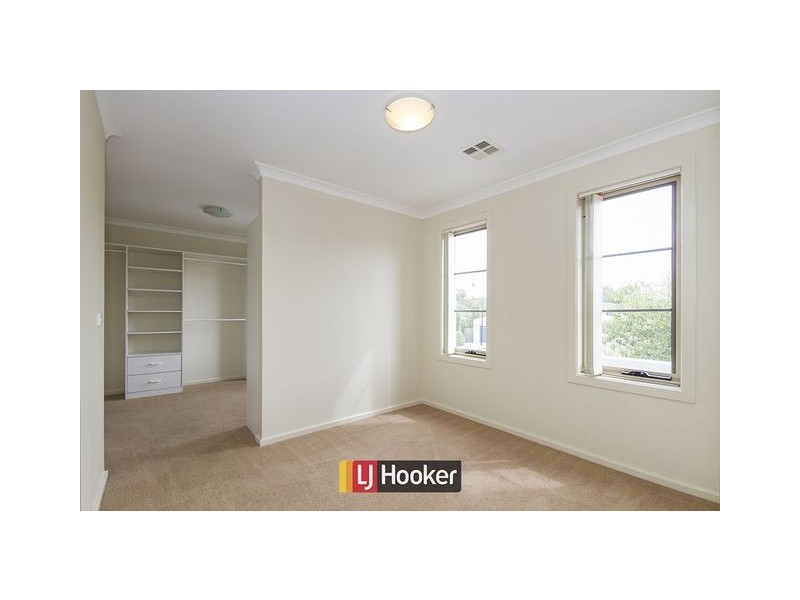 40 Jeanne Young Circuit, Mckellar ACT 2617