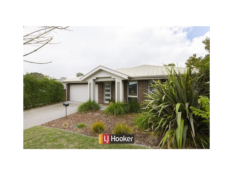 5 Bromham Street, Forde ACT 2914