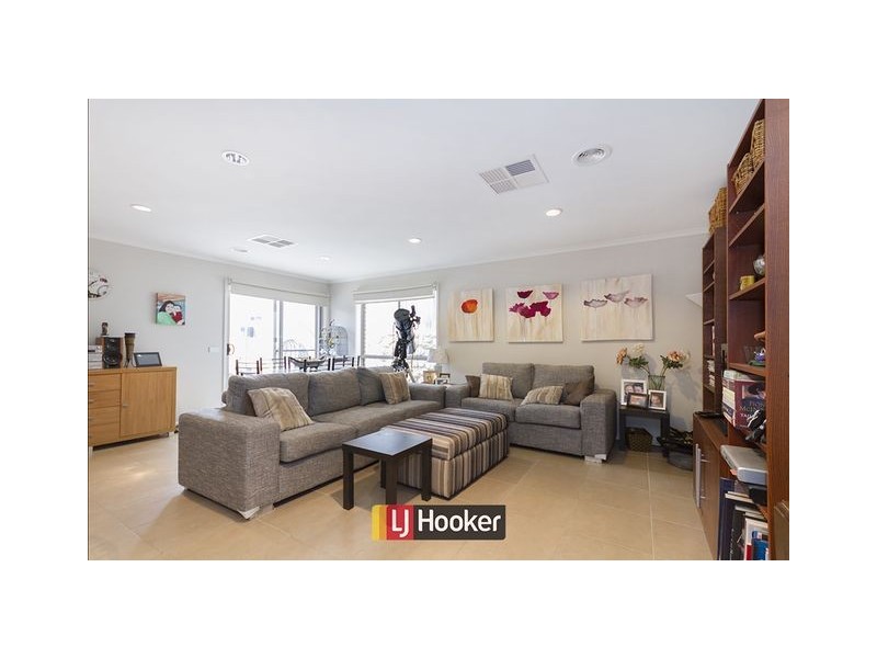 5 Bromham Street, Forde ACT 2914