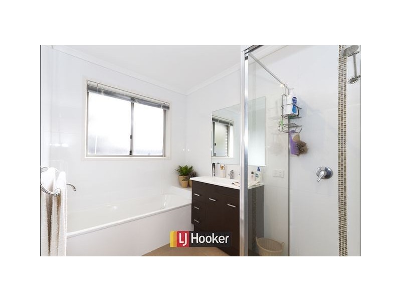 5 Bromham Street, Forde ACT 2914