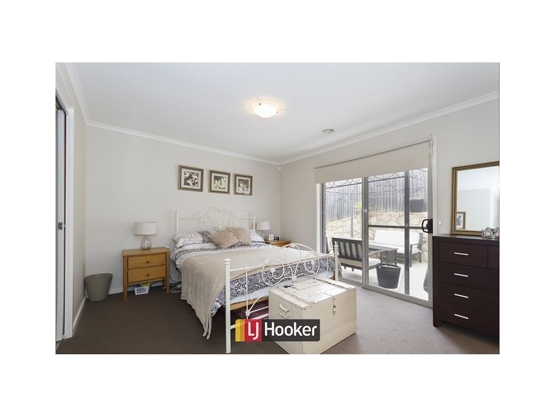 5 Bromham Street, Forde ACT 2914