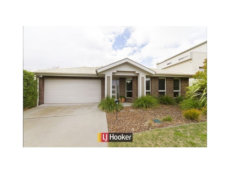 5 Bromham Street, Forde ACT 2914